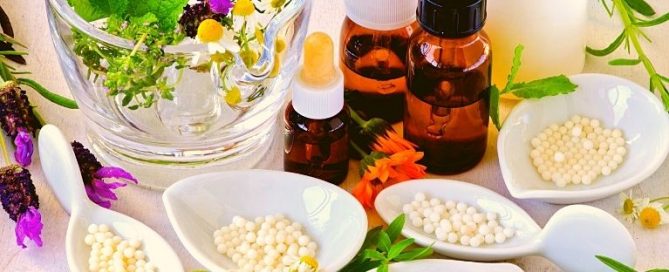 Os medicamentos homeopáticos são produzidos com substâncias naturais, por isso são seguros e eficazes